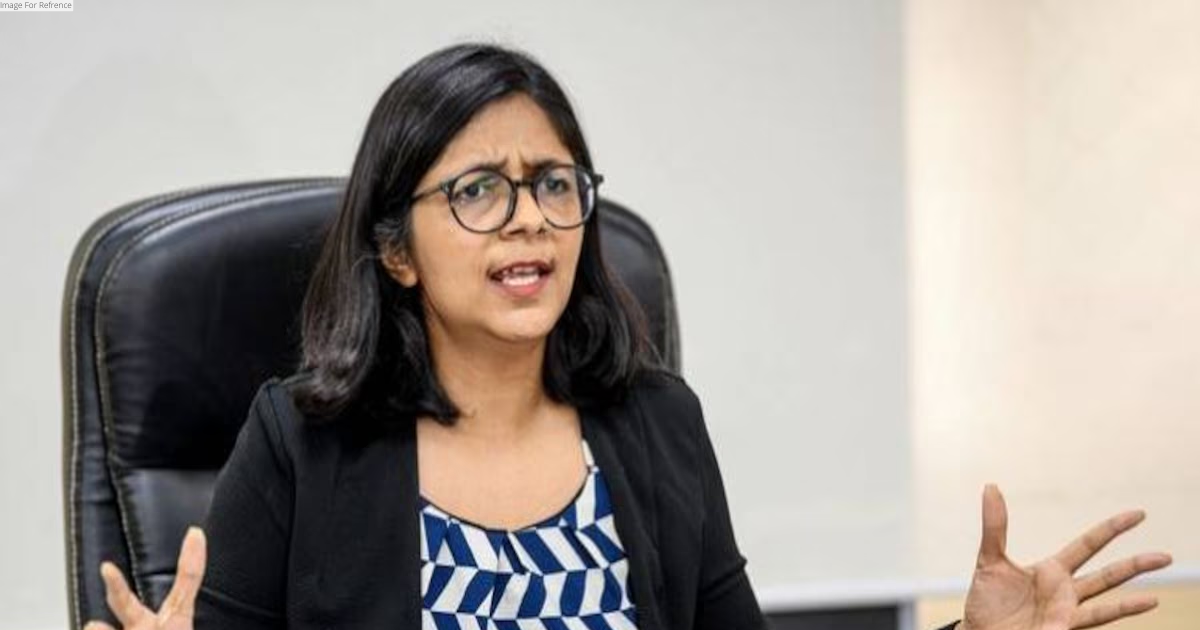 DCW chief writes to DGCA to prevent unruly behaviour against women on flights